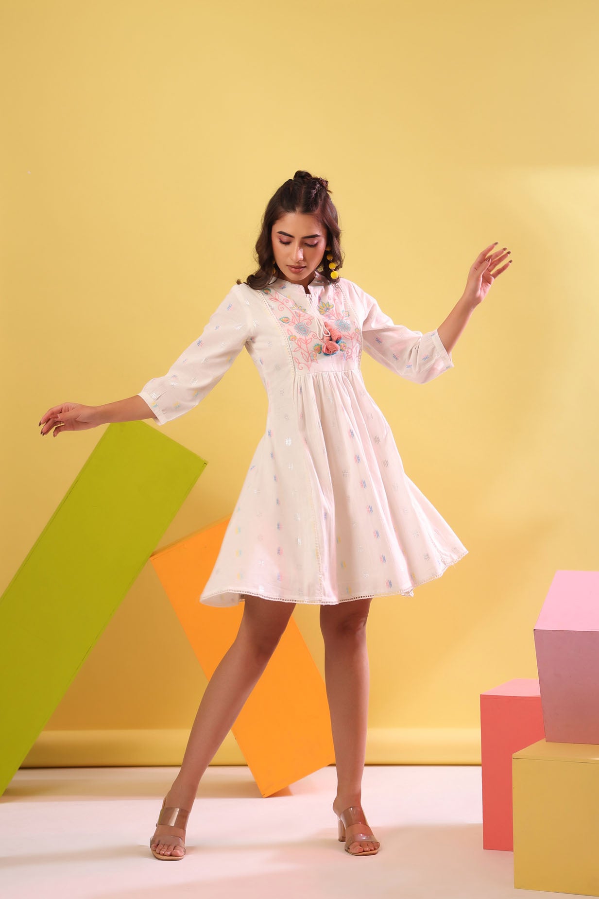 Embroidred White Short Dress