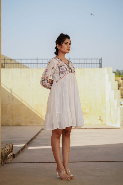 The Cotton Schiffli Flowers