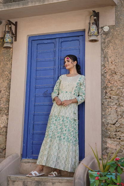 The Graceful Dress