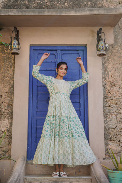 The Graceful Dress