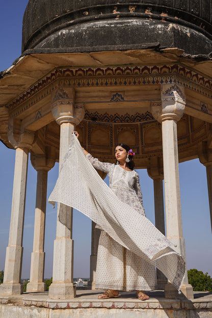 The Cute Sharara